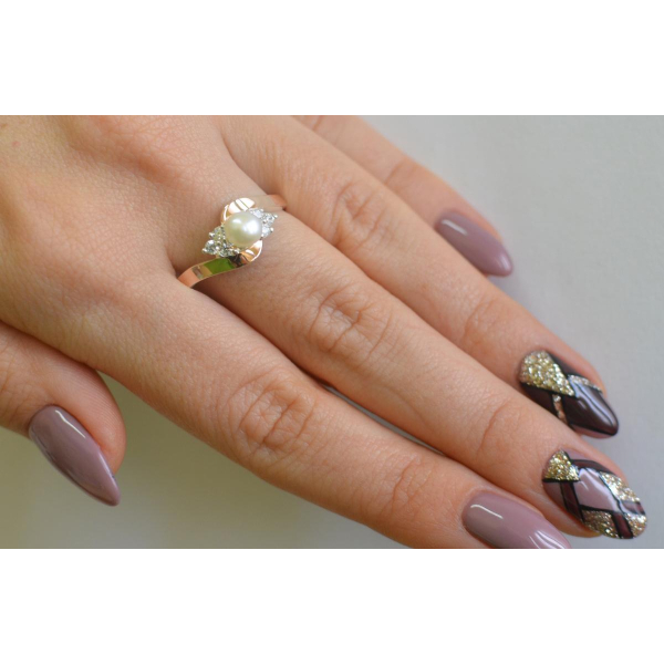 Кольцо серебряное с жемчугом (106к)