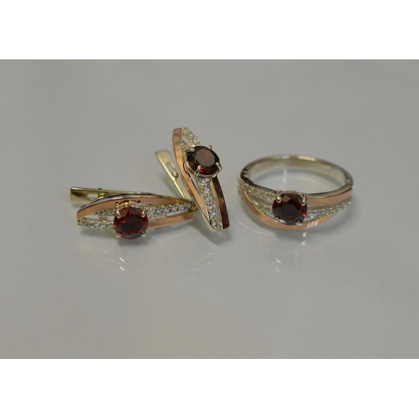 Серебряный набор с золотыми вставками (108)