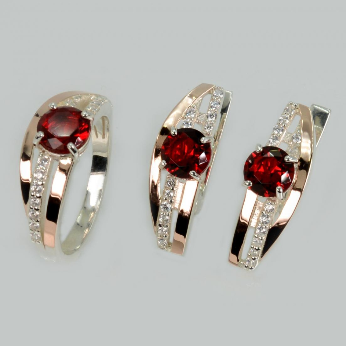 Серебряный набор с золотыми вставками (108)