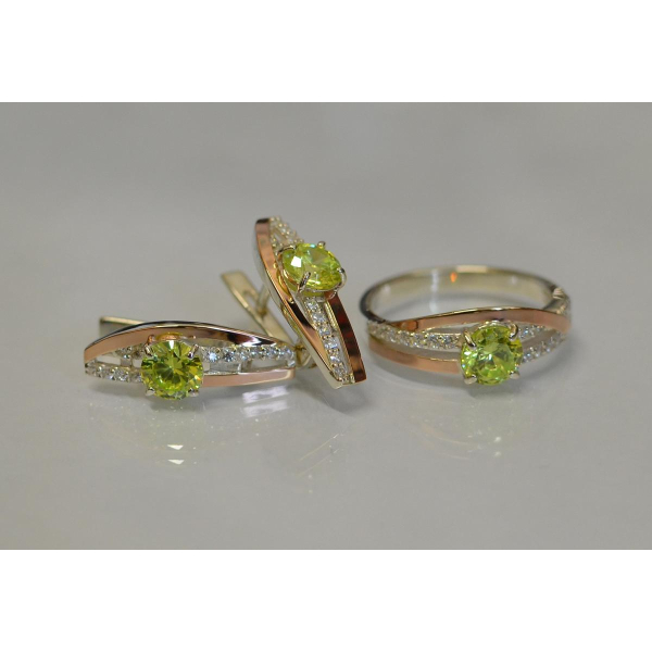 Серебряный набор с золотыми вставками (108)