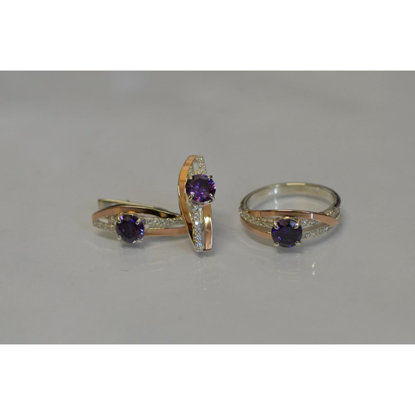 Серебряный набор с золотыми вставками (108)