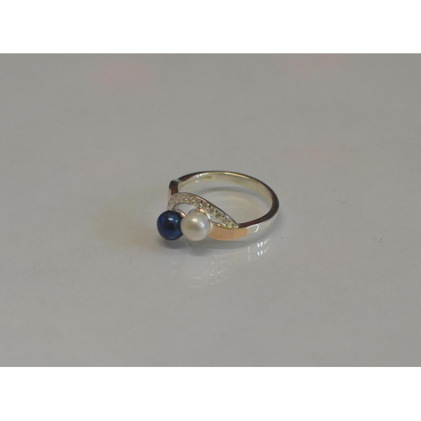 Серебряное кольцо  с жемчугом (109к)