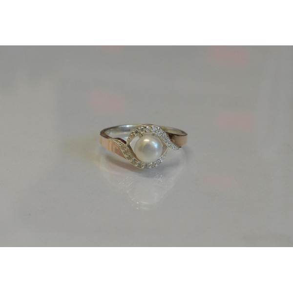 Срібна каблучка з золотоми вставками та перлиною (110к)