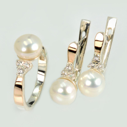 Серебряный комплект с жемчугом