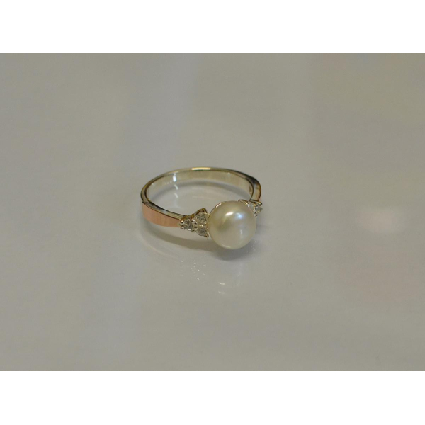 Серебряное кольцо с жемчугом (111к)