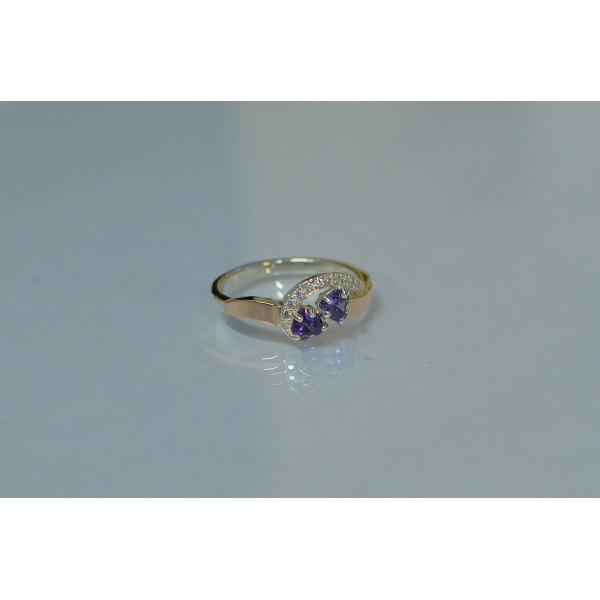 Серебряное кольцо  с сердцами (112к)