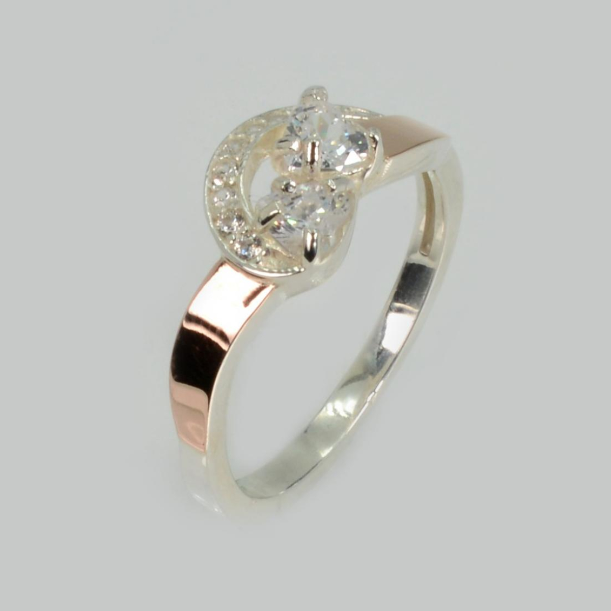 Серебряное кольцо  с сердцами (112к)