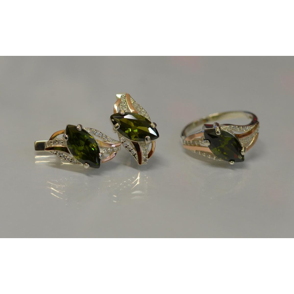 Серебряный набор с золотыми пластинами (114)