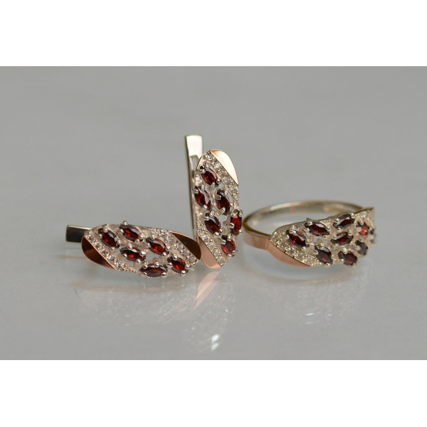 Серебряный набор с золотыми пластинами (116)