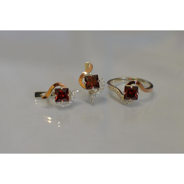 Серебряный набор с золотыми накладками (118)