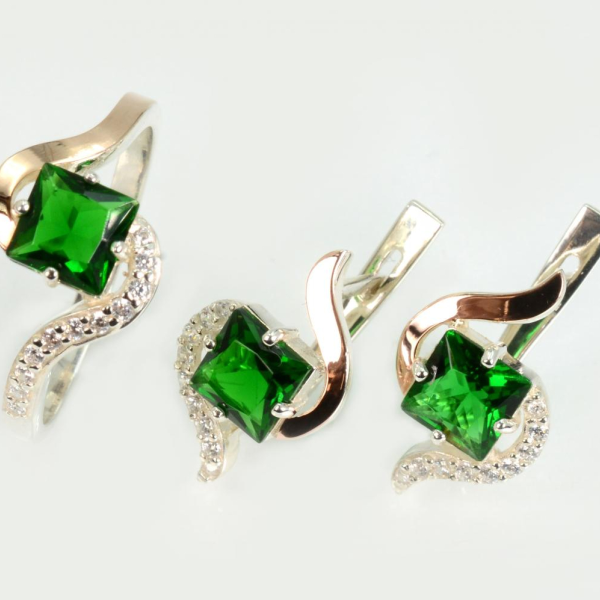 Серебряный набор с золотыми накладками (118)