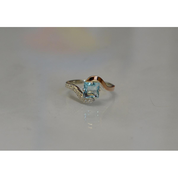 Серебряное кольцо с золотыми накладками (118к)