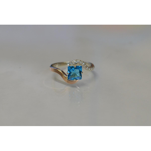 Серебряное кольцо с золотыми накладками (118к)