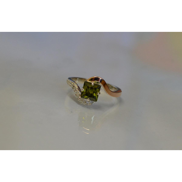 Серебряное кольцо с золотыми накладками (118к)