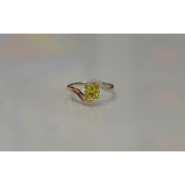 Серебряное кольцо с золотыми накладками (118к)