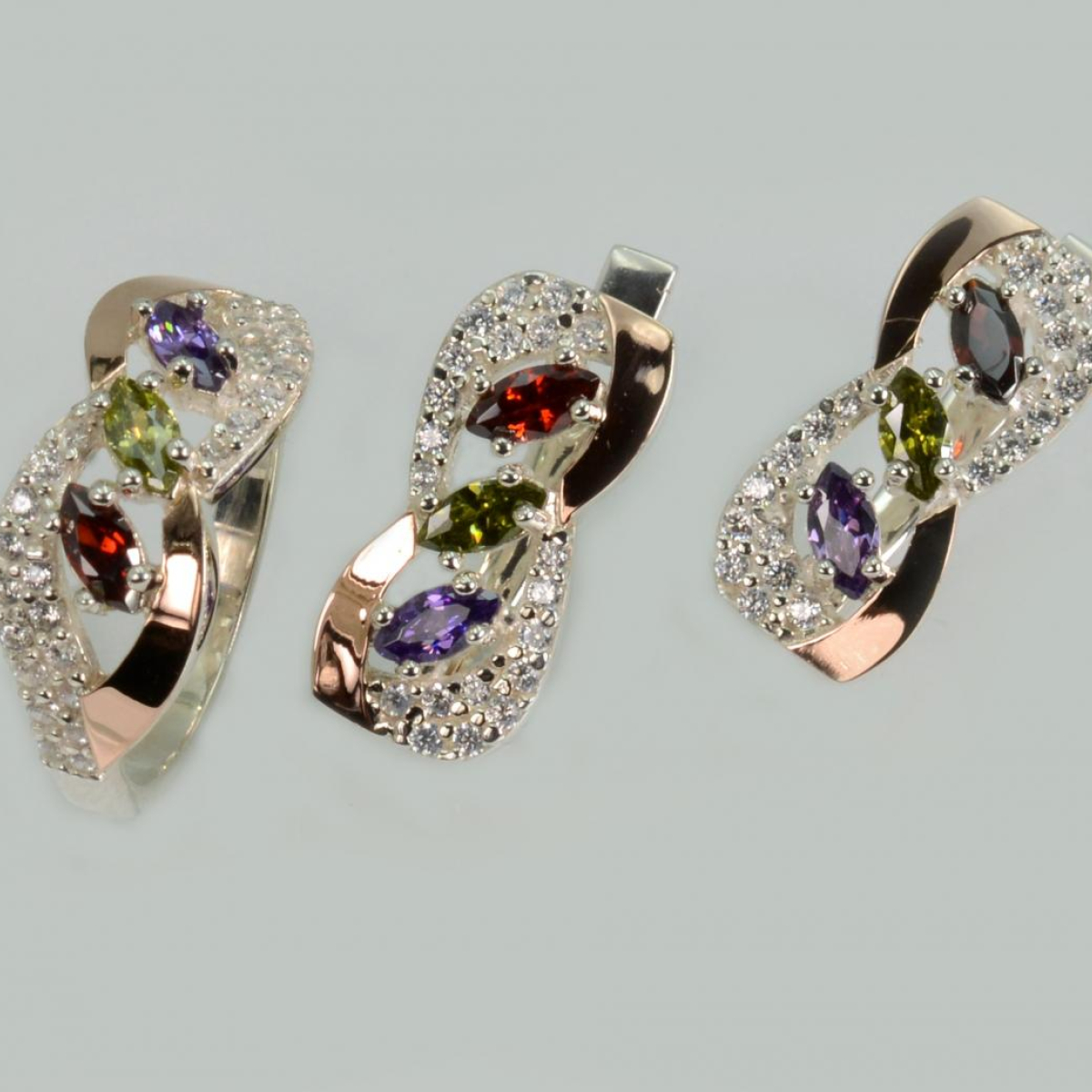 Срібний гарнітур з золотими пластинами (120)