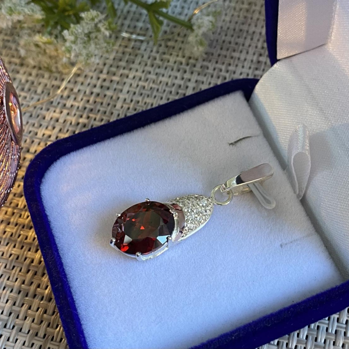 Серебряная подвеска с золотими вставками (122п)