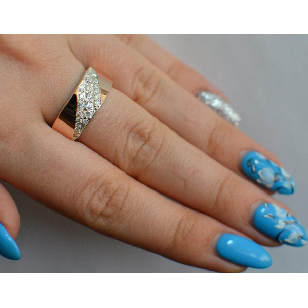 Серебряное кольцо с золотыми вставками (123к)