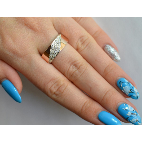 Серебряное кольцо с золотыми вставками (123к)