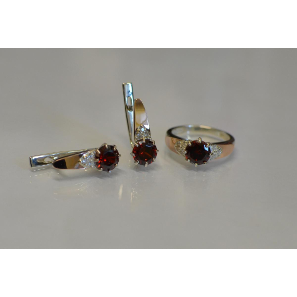 Серебряный набор с золотыми вставками (124)