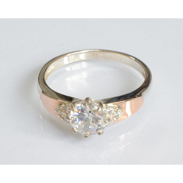 Серебряное кольцо с золотыми вставками (124к)