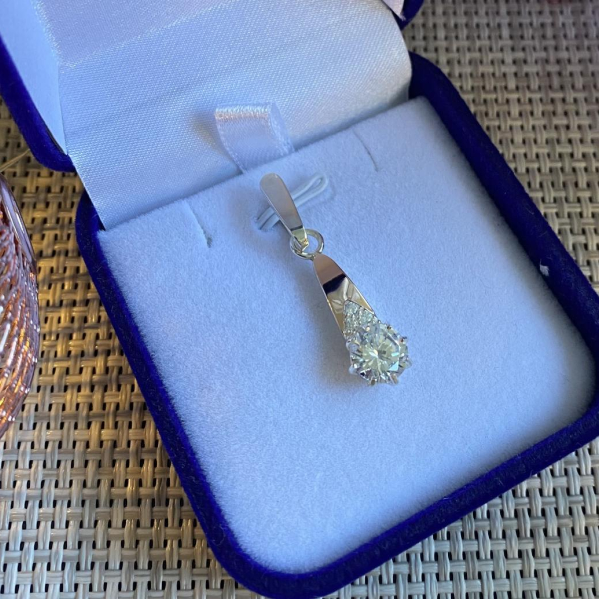 Серебряная подвеска с золотими вставками (124п)