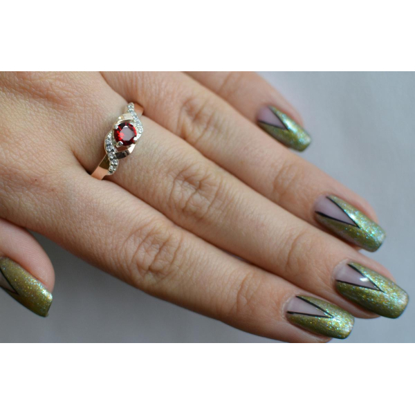 Серебряное кольцо с золотыми вставками (128к)