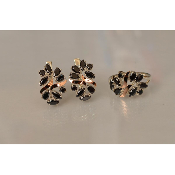 Серебряный набор с золотыми пластинами (133)