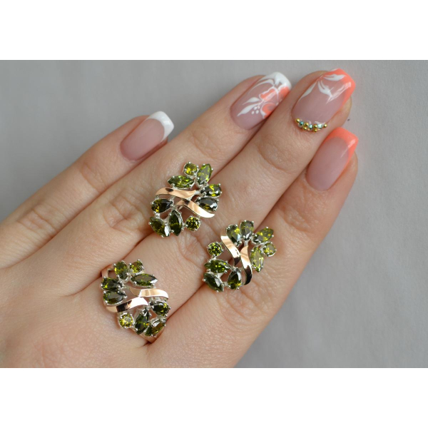 Серебряный набор с золотыми пластинами (133)