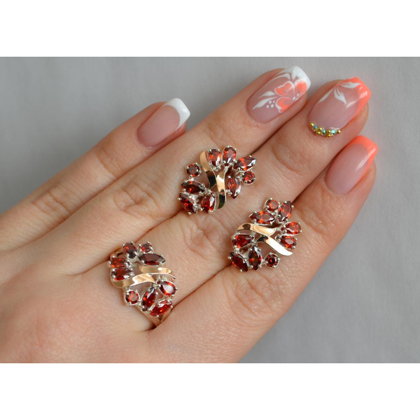 Серебряный набор с золотыми пластинами (133)