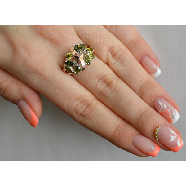 Серебряное кольцо с золотыми вставками (133к)