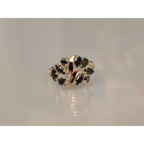 Серебряное кольцо с золотыми вставками (133к)