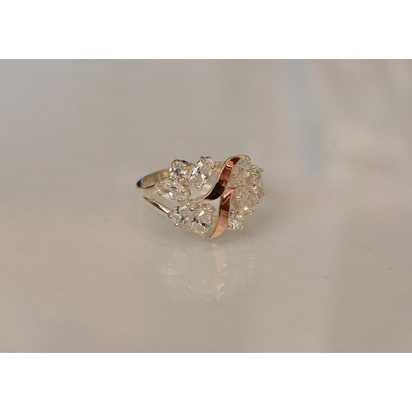 Серебряное кольцо с золотыми вставками (133к)