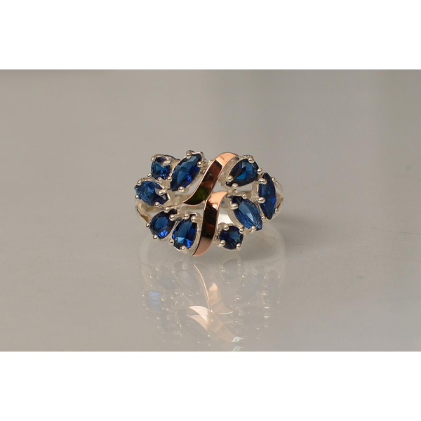 Серебряное кольцо с золотыми вставками (133к)