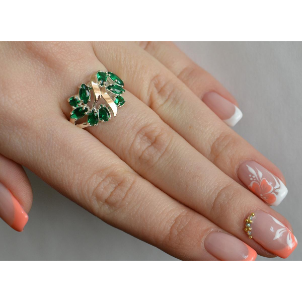 Серебряное кольцо с золотыми вставками (133к)