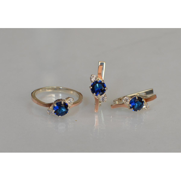 Серебряный комплект с золотыми вставками (134)