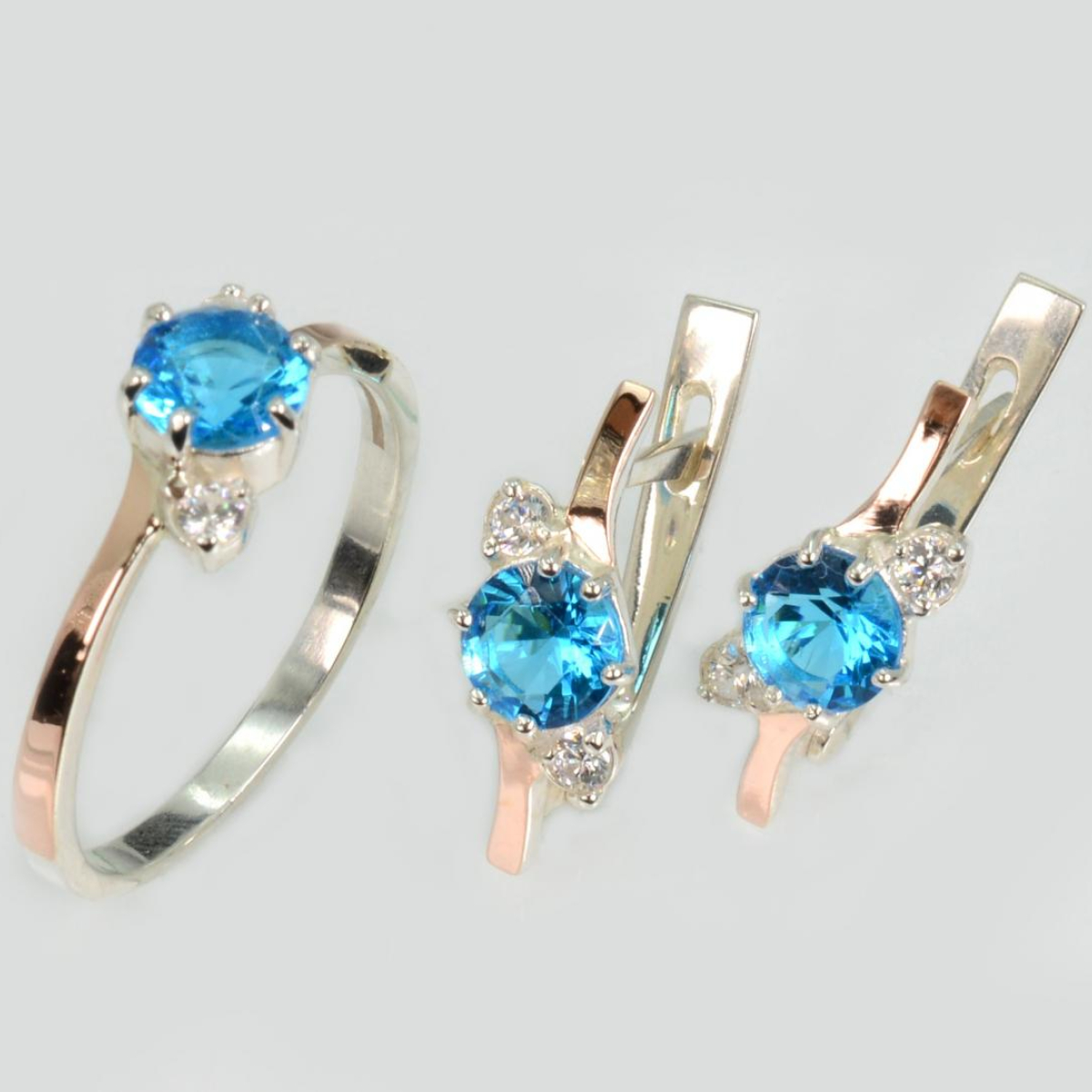 Серебряный комплект с золотыми вставками (134)