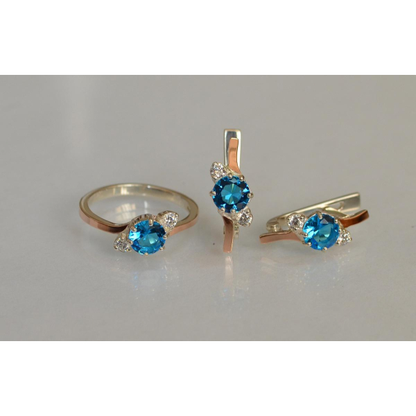 Серебряный комплект с золотыми вставками (134)