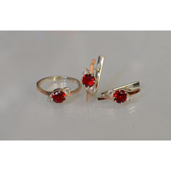 Серебряный комплект с золотыми вставками (134)