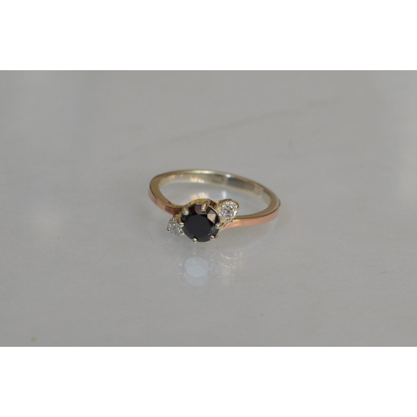 Серебряное кольцо с золотыми вставками (134к)