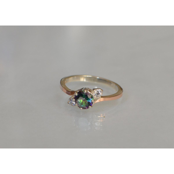 Серебряное кольцо с золотыми вставками (134к)