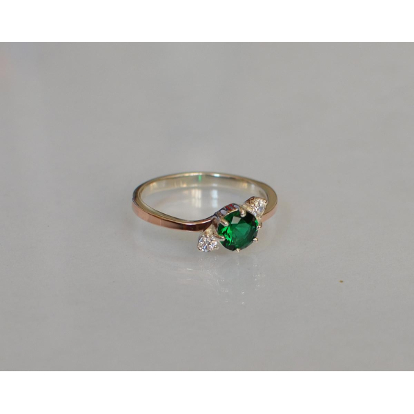 Серебряное кольцо с золотыми вставками (134к)