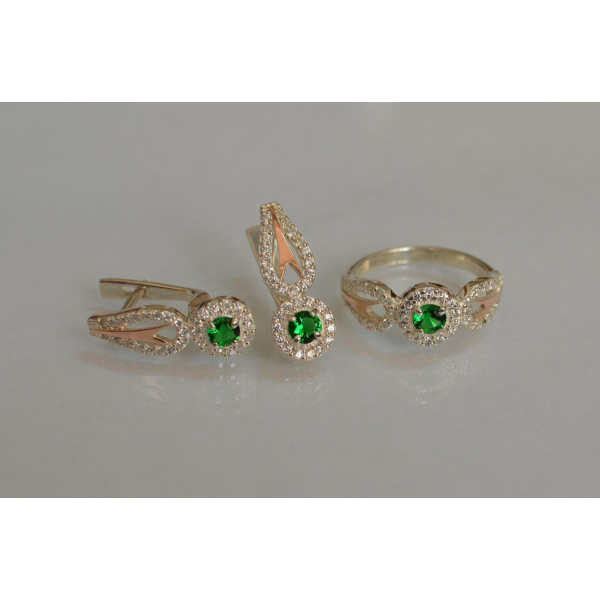 Серебряный набор с золотыми пластинами 135 (135)