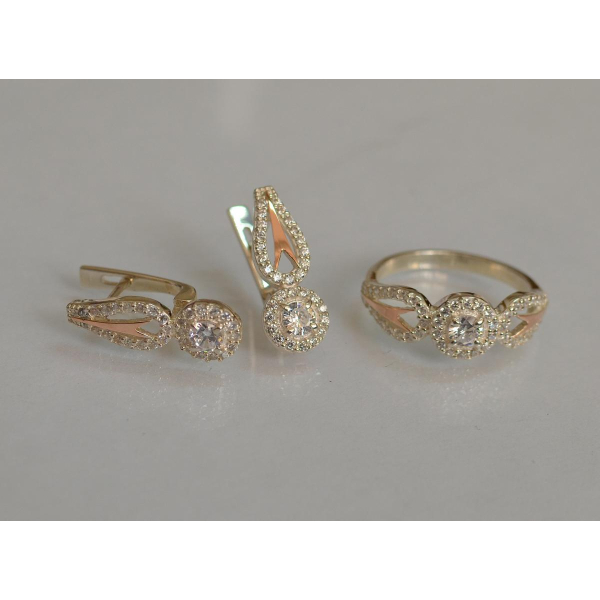 Серебряный набор с золотыми пластинами 135 (135)