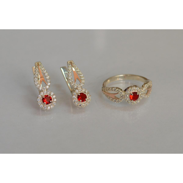 Серебряный набор с золотыми пластинами 135 (135)