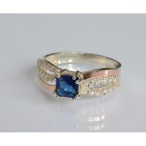 Серебряное кольцо с золотыми вставками (136к)