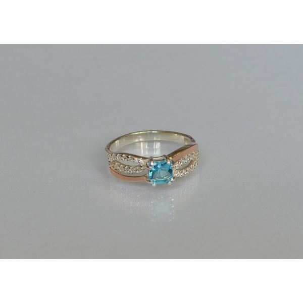 Серебряное кольцо с золотыми вставками (136к)