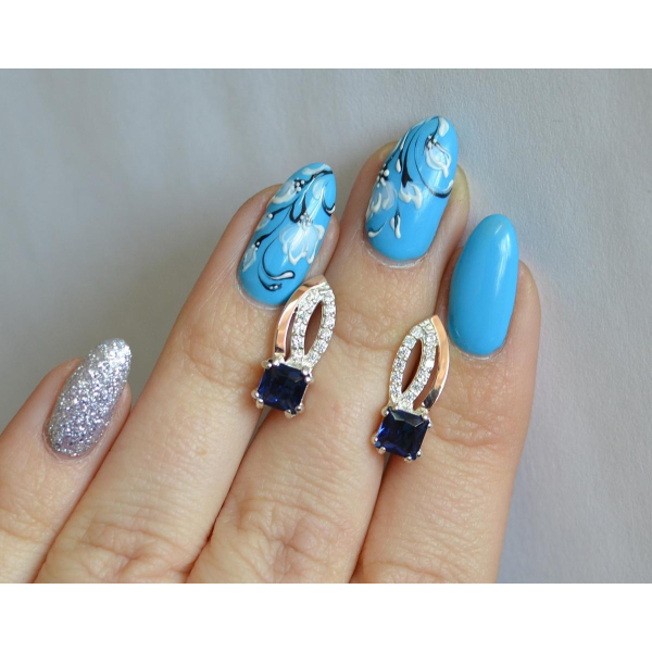 Серебряные серьги с золотыми вставками (136с)