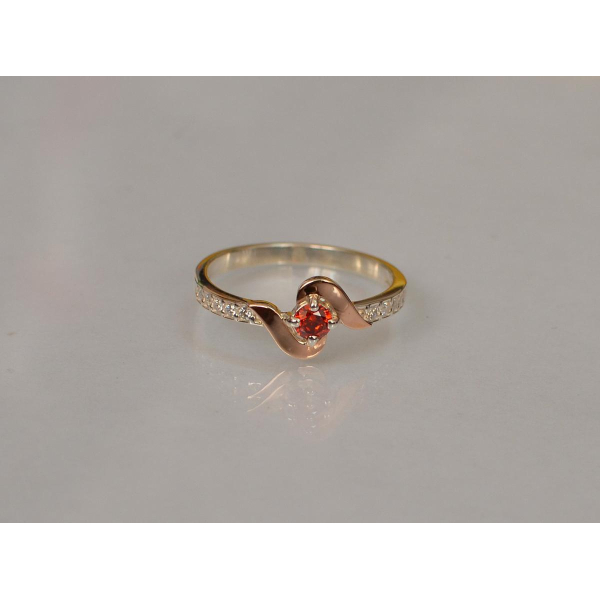 Серебряное кольцо с золотыми вставками (142к)