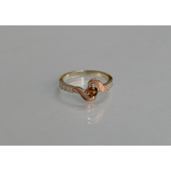 Серебряное кольцо с золотыми вставками (142к)